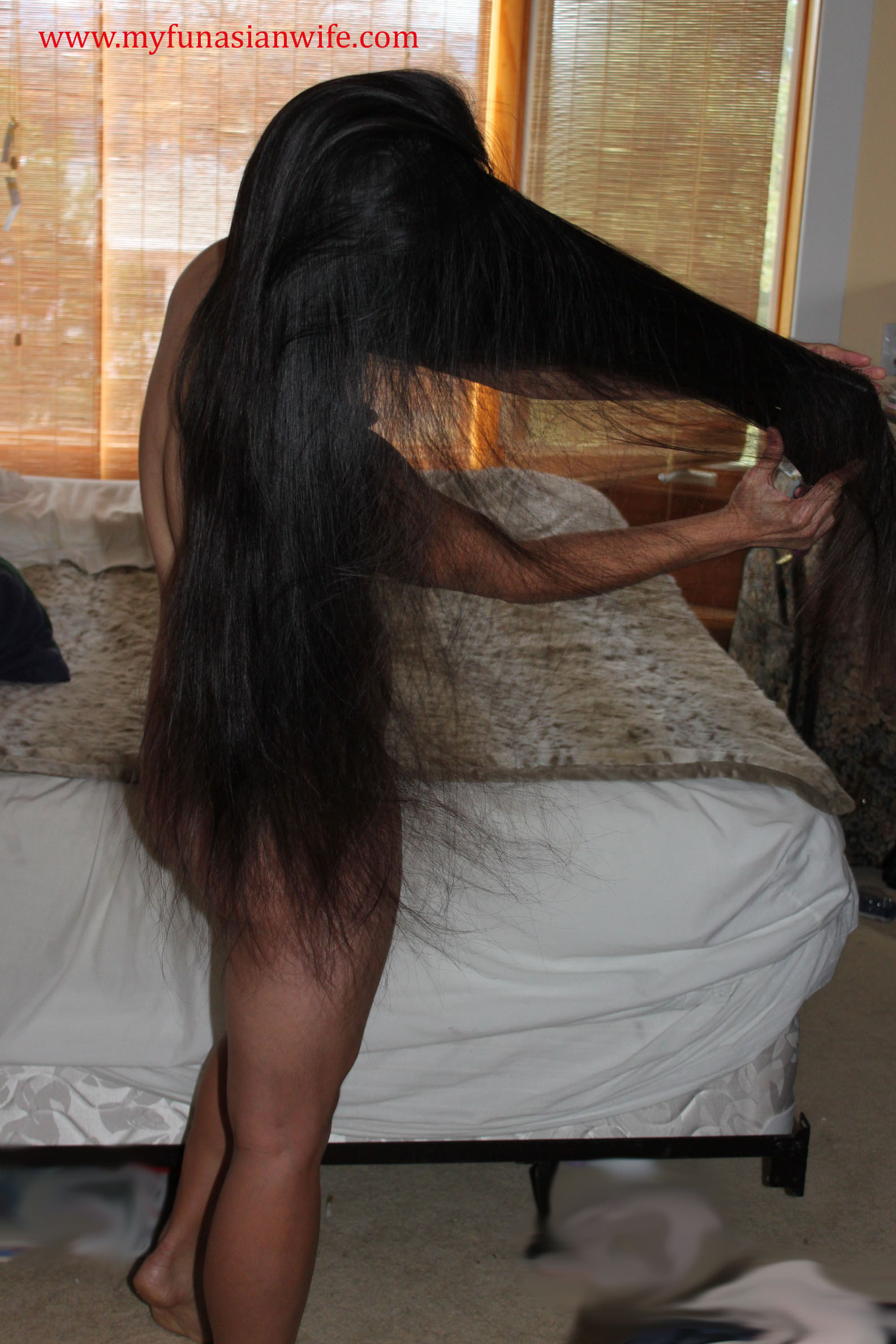 Long Hair Cam Girls. image hosted at: http://www.myfunasianwife.com/Sets/Ga...