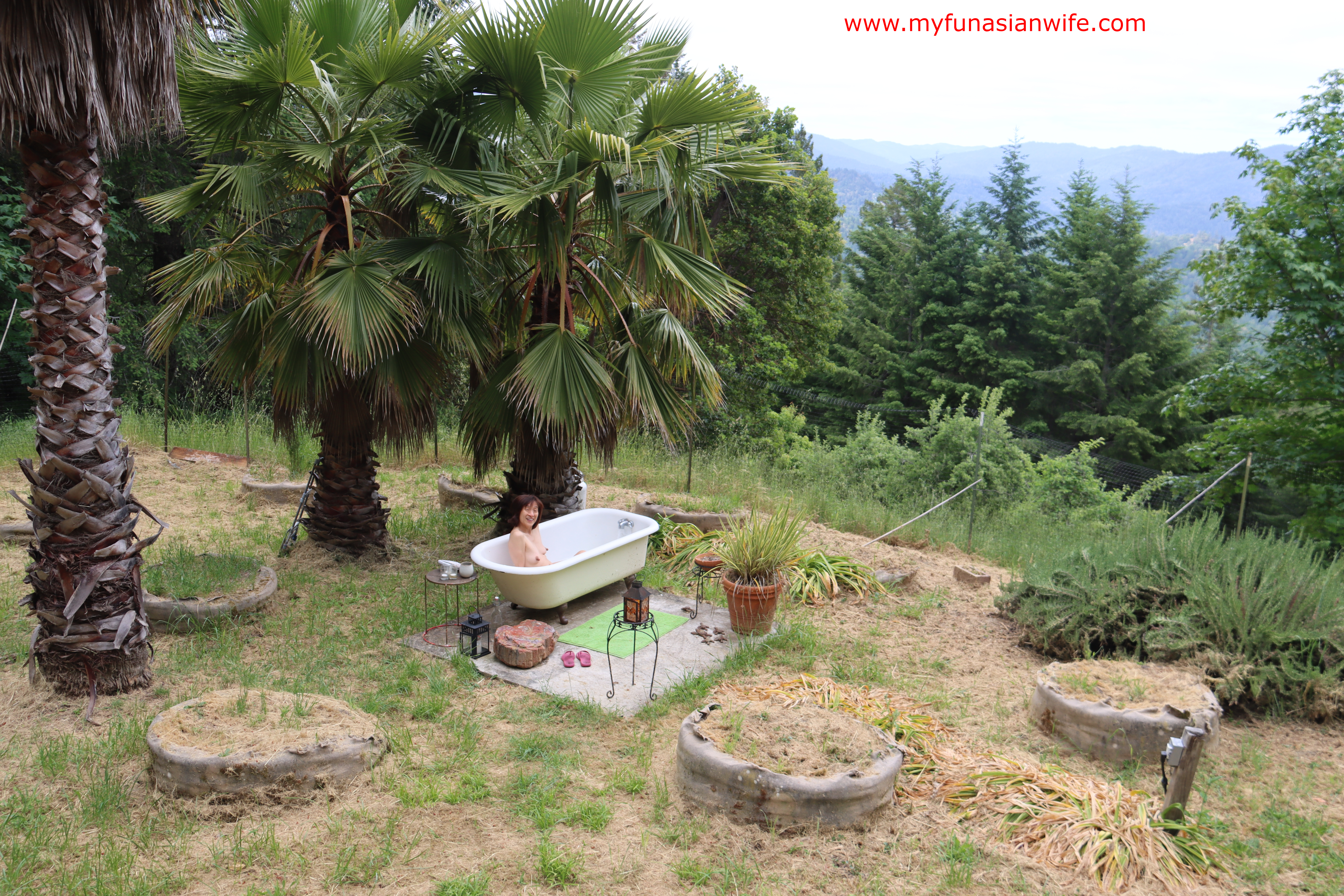 868_13_outdoor_tub